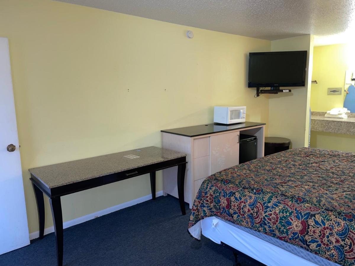Executive Inn San Saba Bagian luar foto